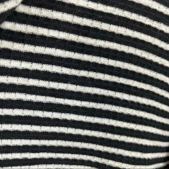 Max Studio Striped Twisted Cowl  Neck Long Sleeve Top - Picture 8 of 9